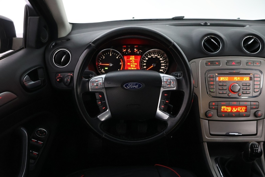 Ford Mondeo vaihtoauto