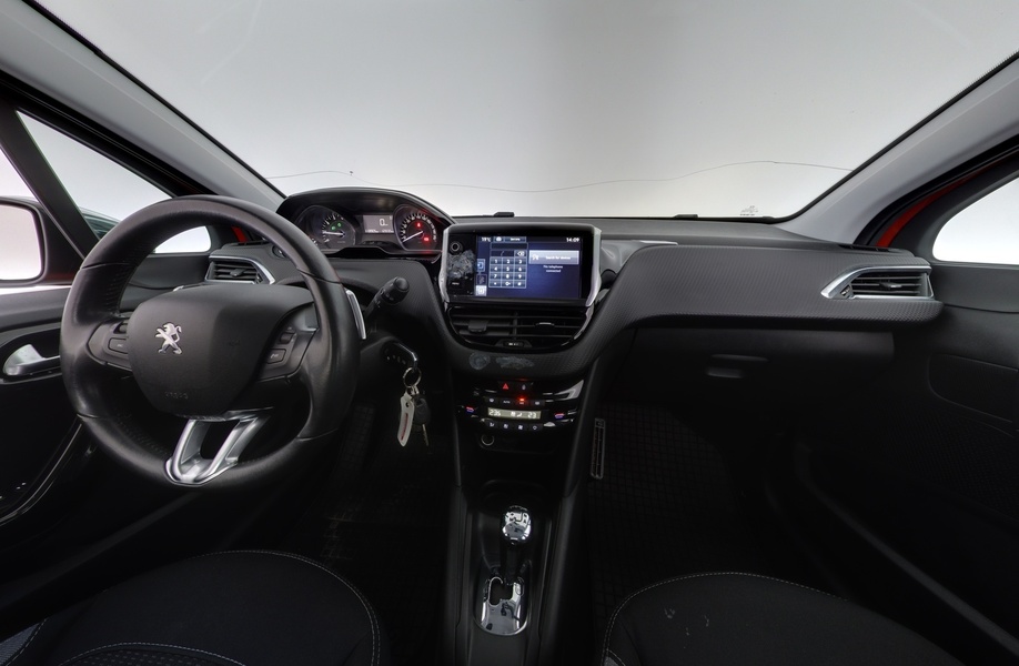 Peugeot 208 vaihtoauto