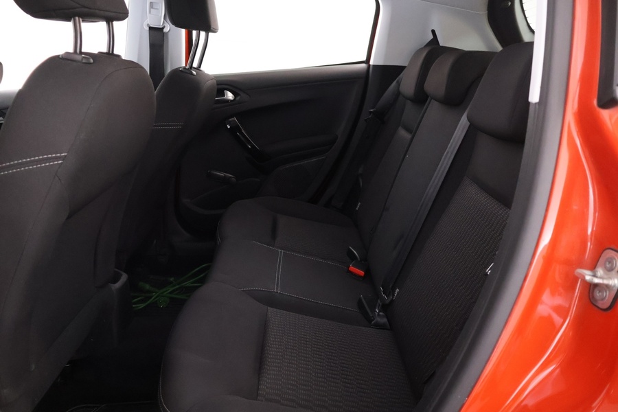 Peugeot 208 vaihtoauto