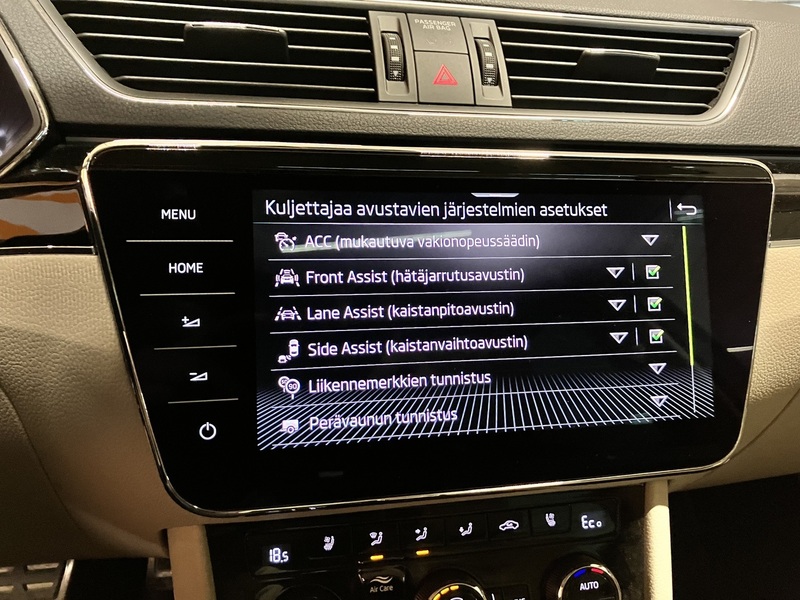 Skoda Superb vaihtoauto