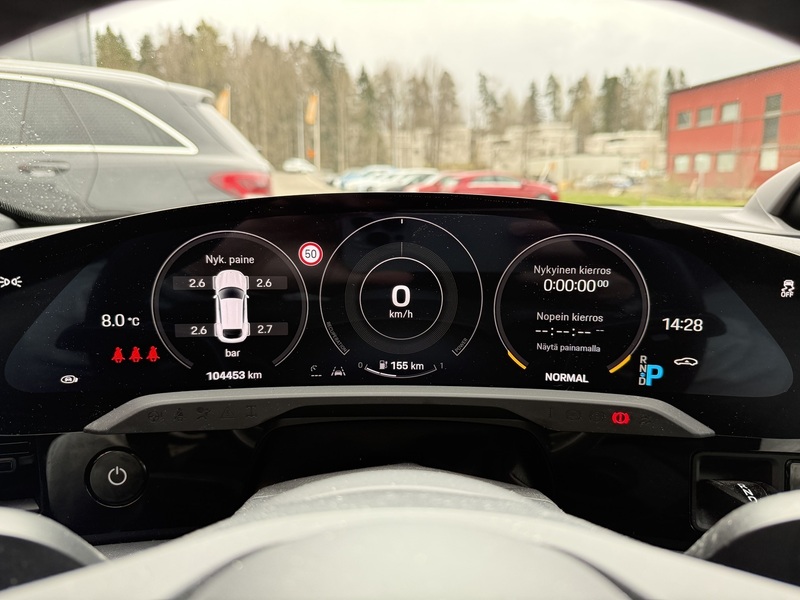 Porsche Taycan vaihtoauto