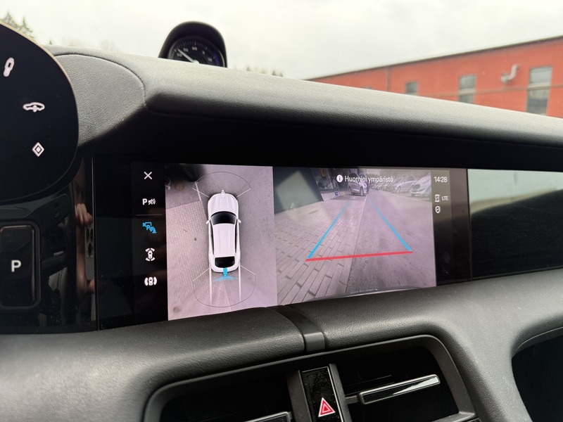 Porsche Taycan vaihtoauto