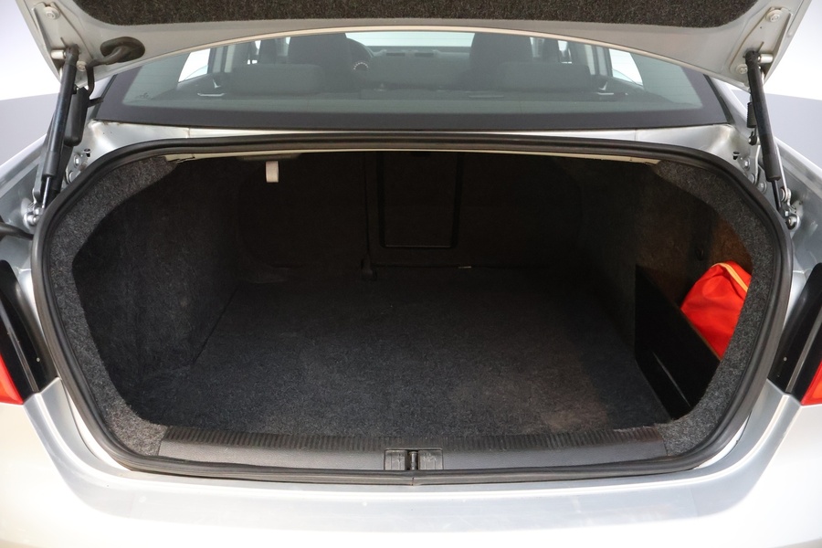 Volkswagen Jetta vaihtoauto