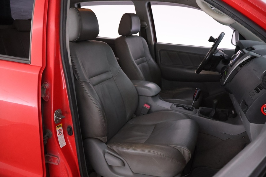 Toyota Hilux vaihtoauto