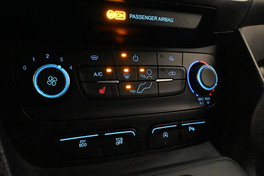 Ford Transit Connect vaihtoauto