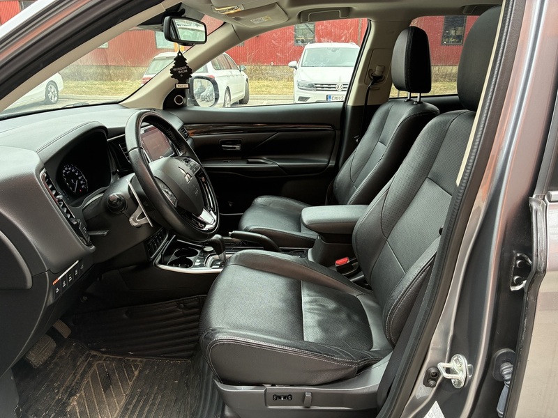 Mitsubishi Outlander vaihtoauto