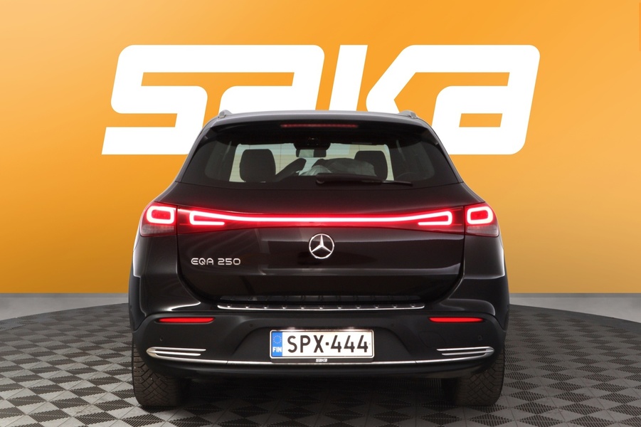 Mercedes-Benz EQA vaihtoauto