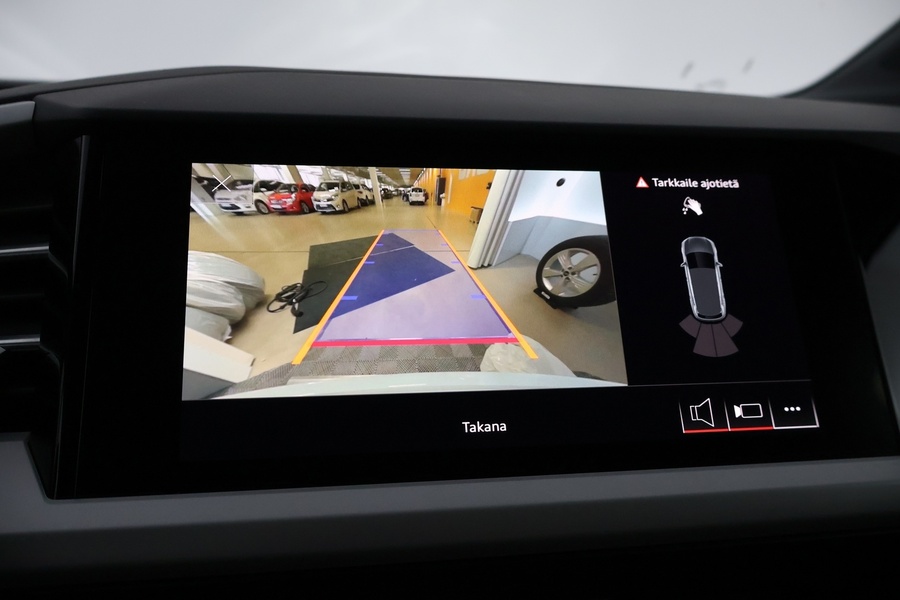 Audi Q4 e-tron vaihtoauto