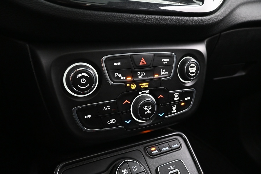 Jeep Compass vaihtoauto