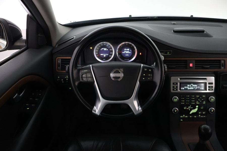 Volvo V70 vaihtoauto