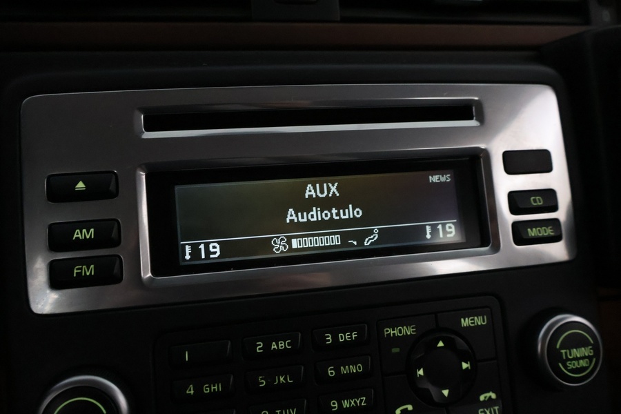 Volvo V70 vaihtoauto