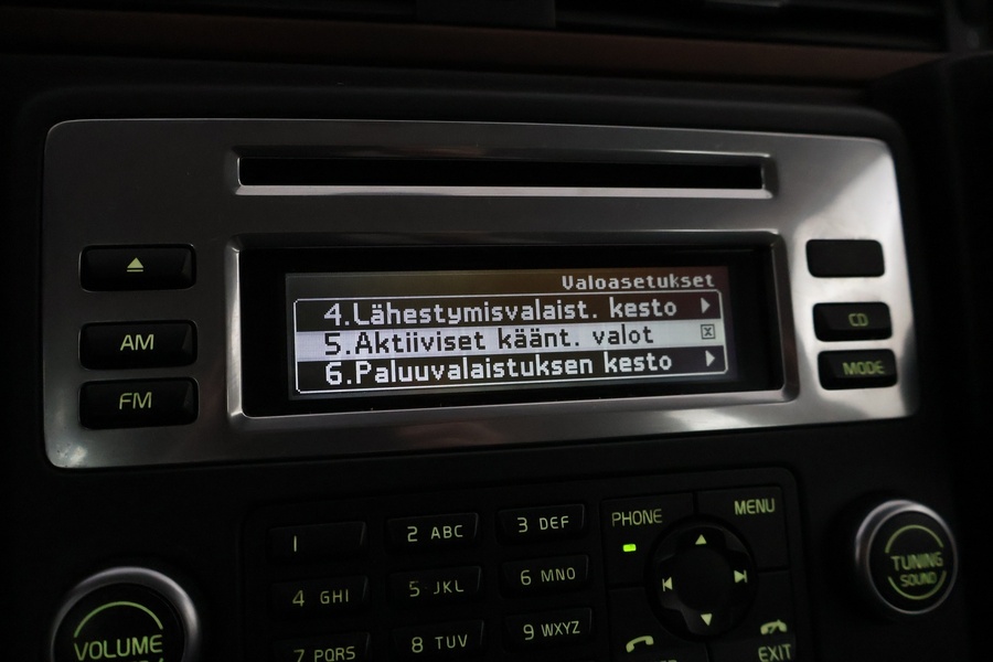 Volvo V70 vaihtoauto