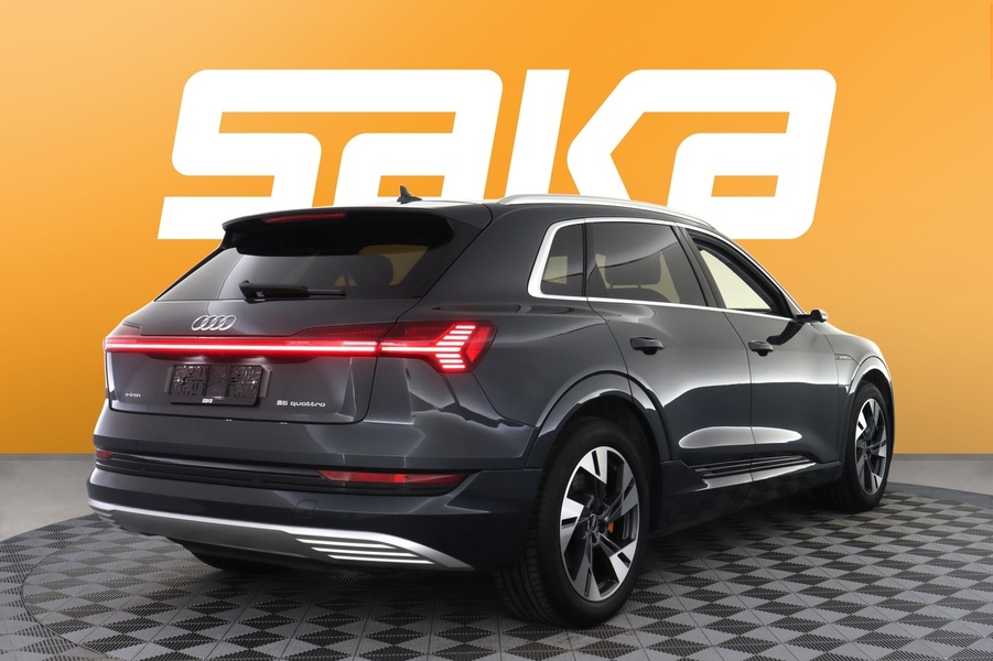 Audi e-tron vaihtoauto