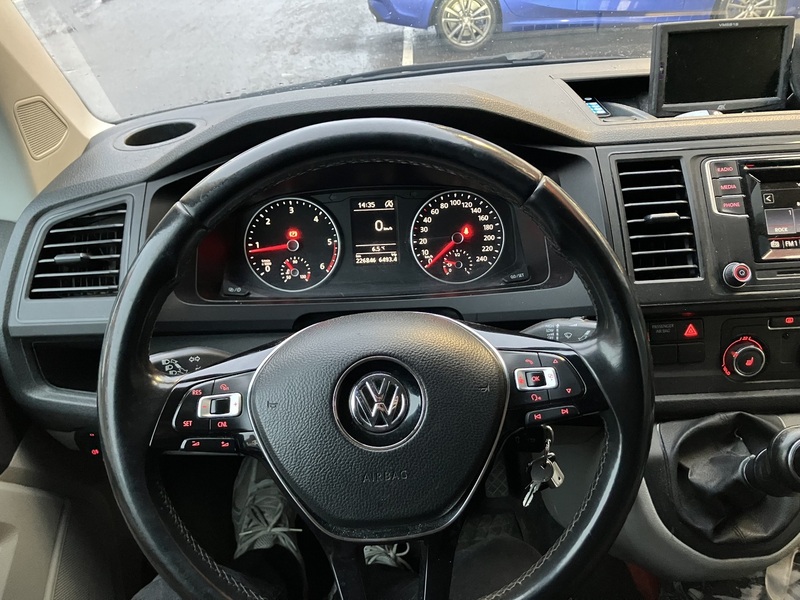 Volkswagen Transporter vaihtoauto