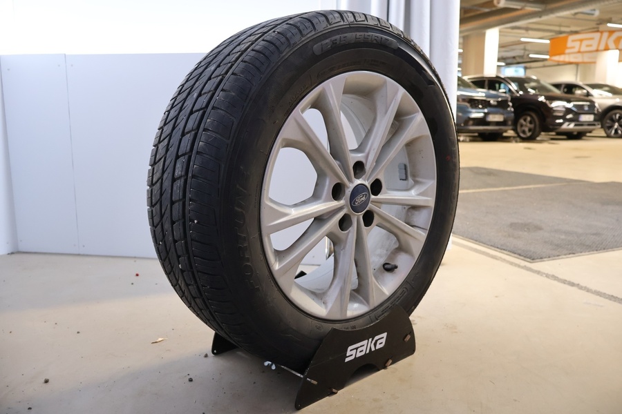 Ford Kuga vaihtoauto