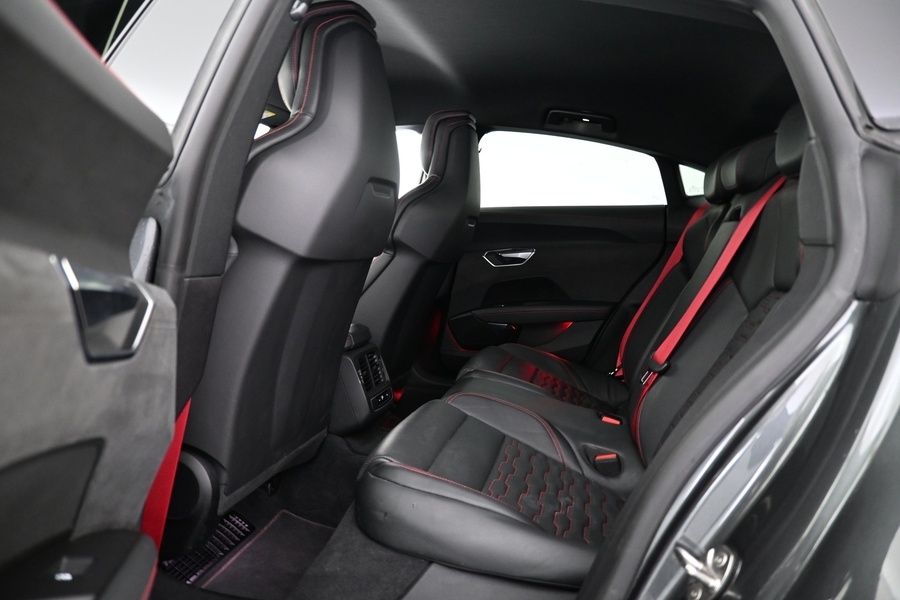 Audi e-tron GT vaihtoauto