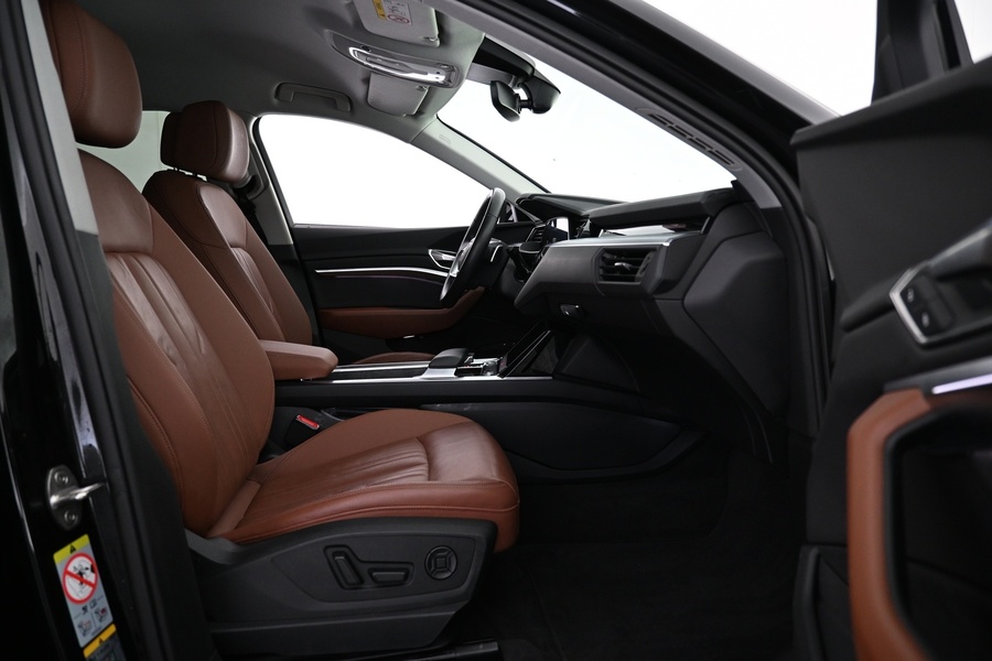 Audi Q8 e-tron vaihtoauto