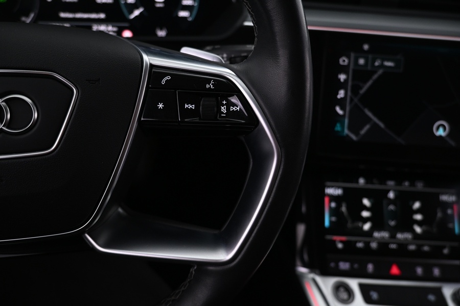 Audi Q8 e-tron vaihtoauto