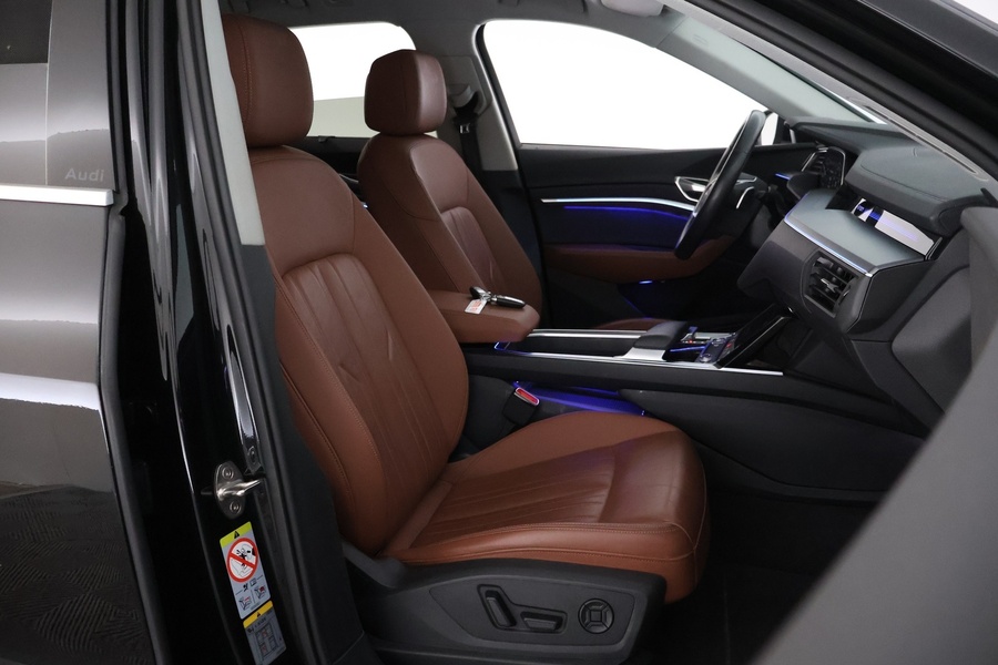 Audi Q8 e-tron vaihtoauto