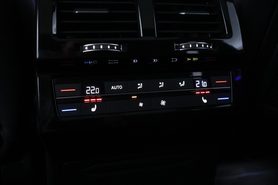 Volkswagen Touareg vaihtoauto