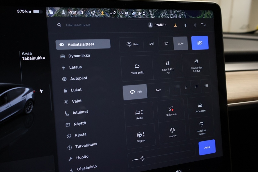 Tesla Model 3 vaihtoauto