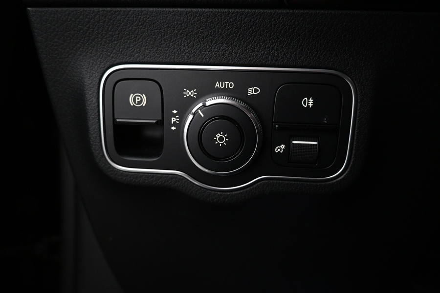 Mercedes-Benz EQA vaihtoauto