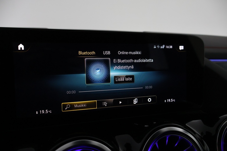 Mercedes-Benz EQA vaihtoauto