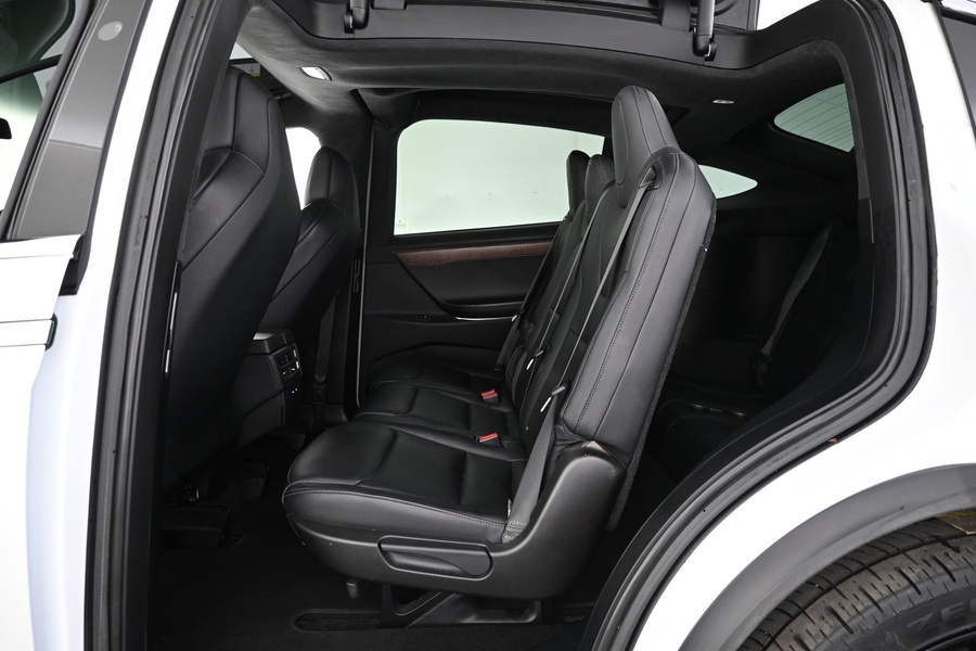 Tesla Model X vaihtoauto