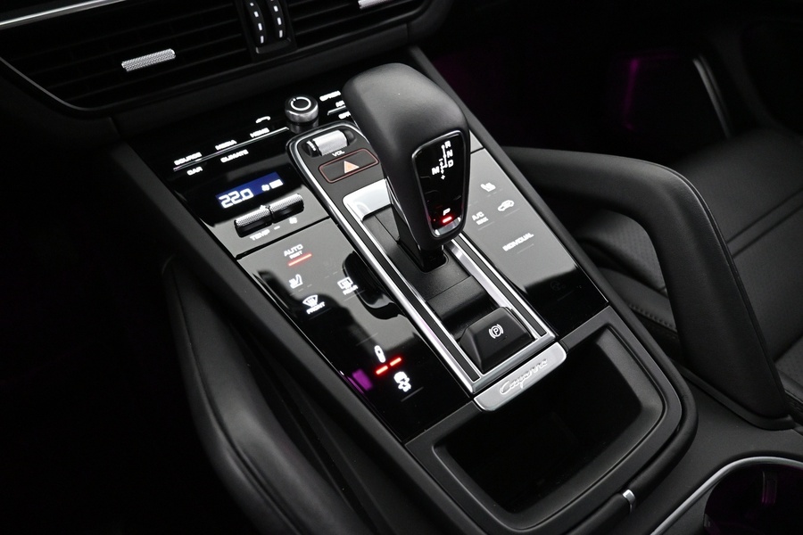 Porsche Cayenne vaihtoauto