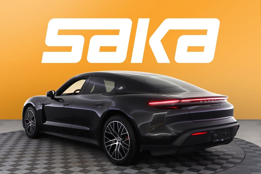 Porsche Taycan vaihtoauto