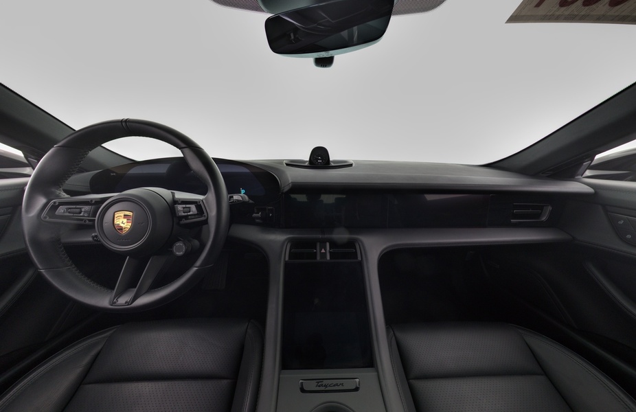 Porsche Taycan vaihtoauto