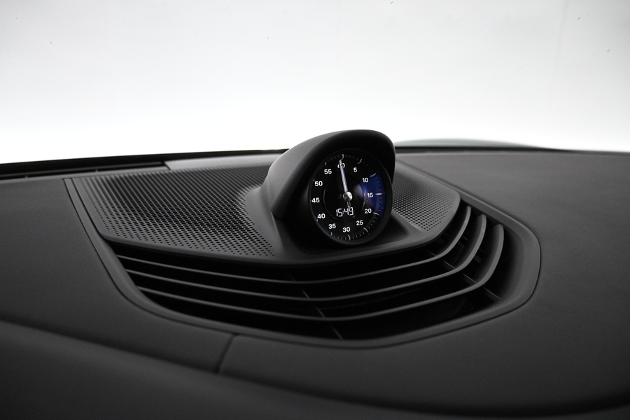 Porsche Taycan vaihtoauto