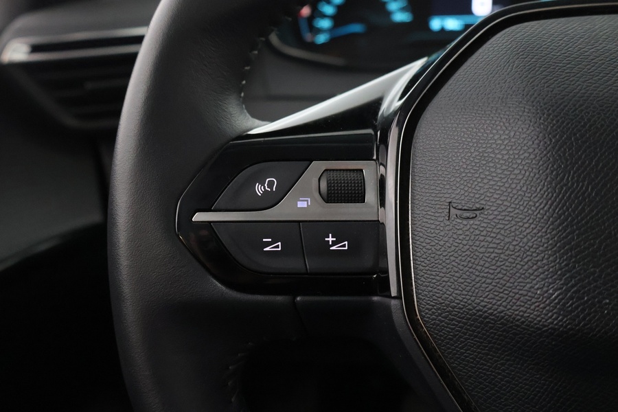 Peugeot e-208 vaihtoauto