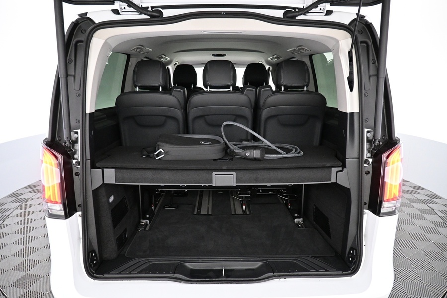 Mercedes-Benz EQV vaihtoauto