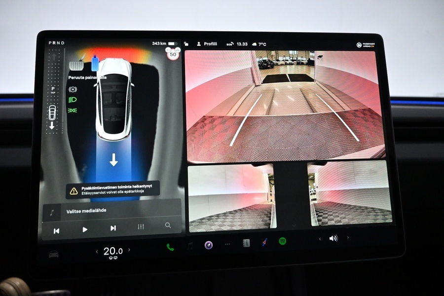 Tesla Model 3 vaihtoauto