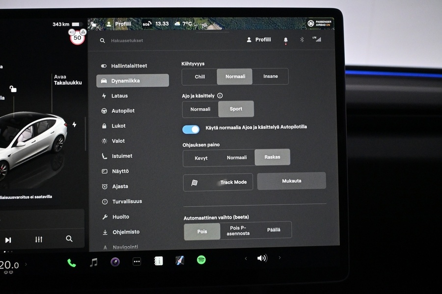 Tesla Model 3 vaihtoauto
