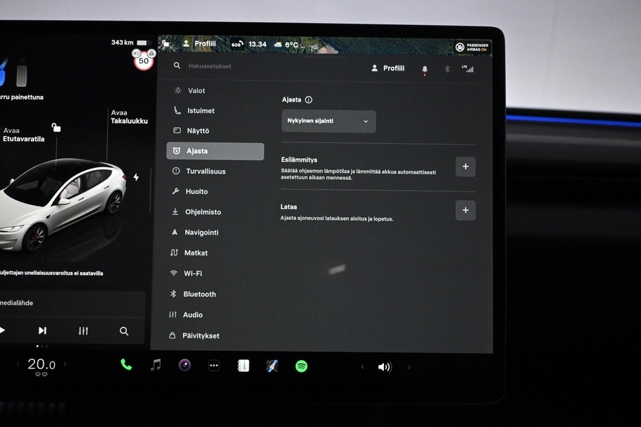 Tesla Model 3 vaihtoauto