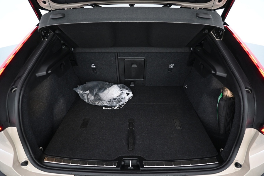 Volvo EC40 vaihtoauto