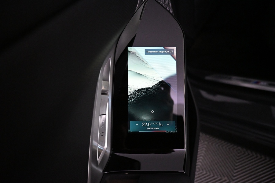 BMW i7 vaihtoauto