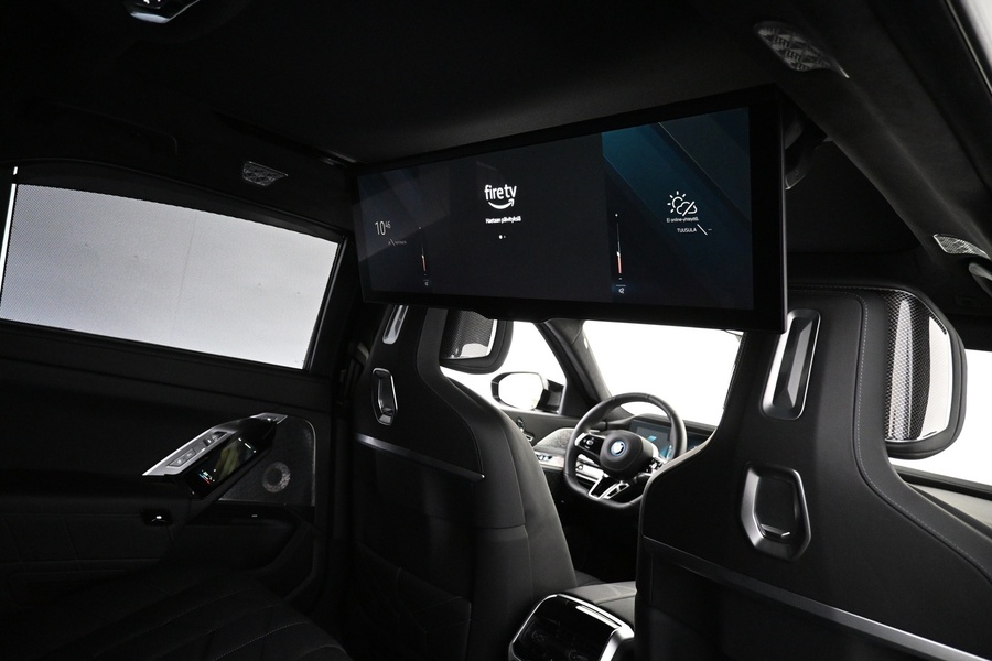 BMW i7 vaihtoauto