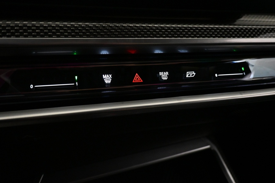 BMW i7 vaihtoauto