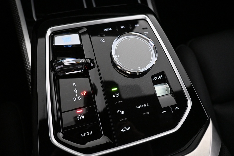 BMW i7 vaihtoauto