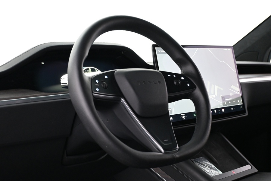 Tesla Model X vaihtoauto