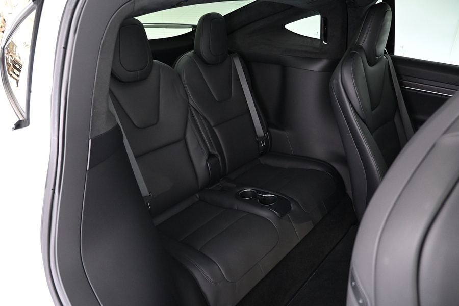 Tesla Model X vaihtoauto