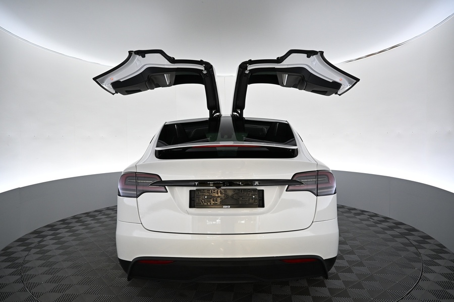Tesla Model X vaihtoauto
