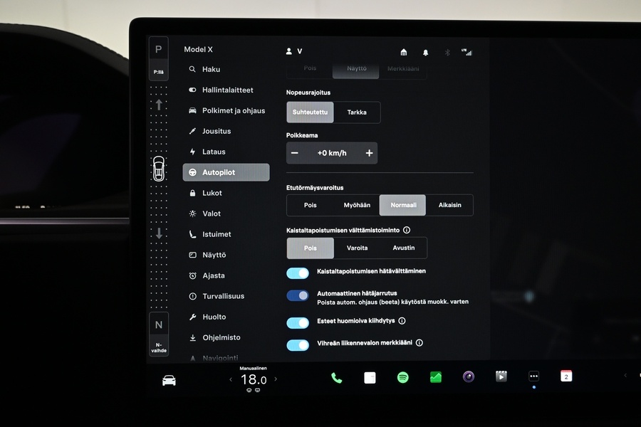 Tesla Model X vaihtoauto