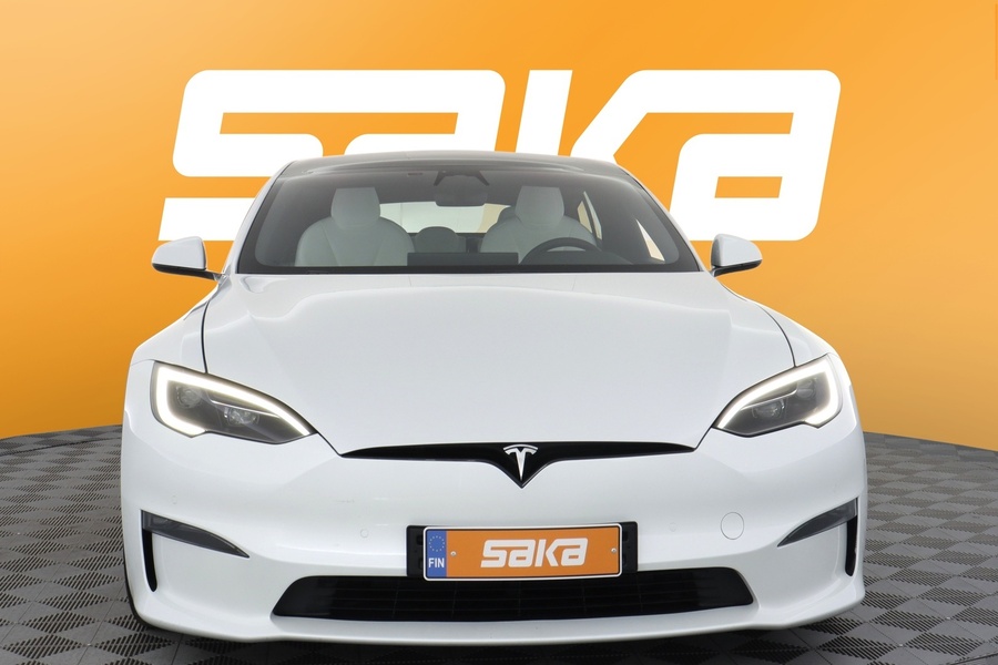 Tesla Model S vaihtoauto
