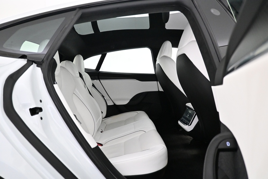 Tesla Model S vaihtoauto