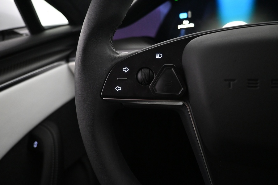 Tesla Model S vaihtoauto