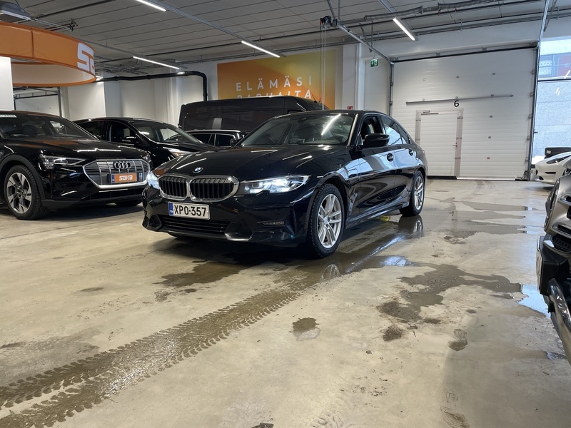 BMW 330 vaihtoauto